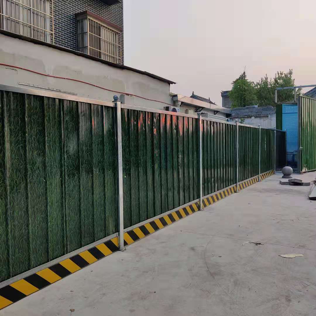 洛阳市老城区小石桥后街彩钢围挡-amjs澳金沙门线路首页实业洛阳围挡厂家