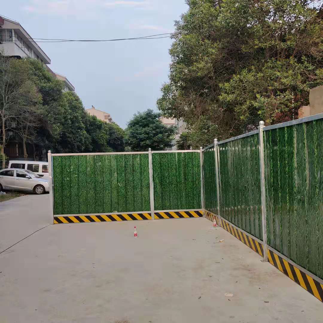 洛阳市老城区小石桥后街彩钢围挡-amjs澳金沙门线路首页实业洛阳围挡厂家