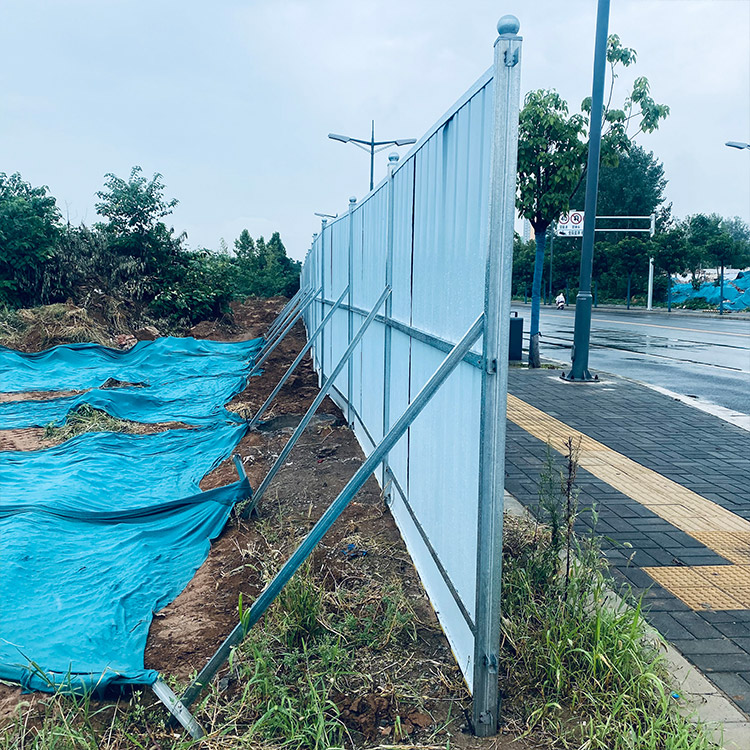 洛阳市涧西区瀛洲路装置彩钢围挡-amjs澳金沙门线路首页实业洛阳围挡厂家