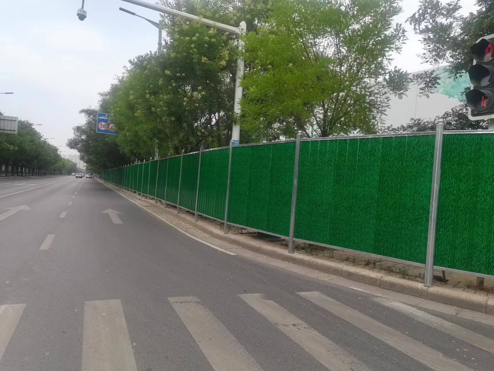 洛阳市滨河南路刷新项目施工围挡搭建装置-amjs澳金沙门线路首页实业洛阳围挡厂家