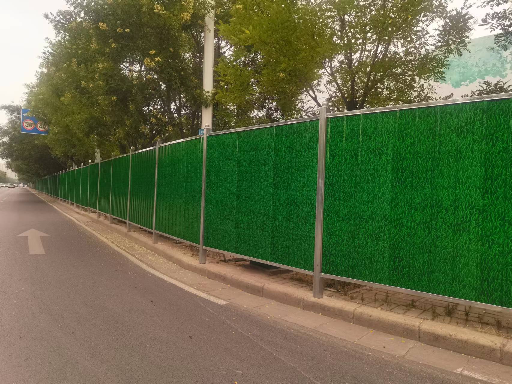 洛阳市滨河南路刷新项目施工围挡搭建装置-amjs澳金沙门线路首页实业洛阳围挡厂家